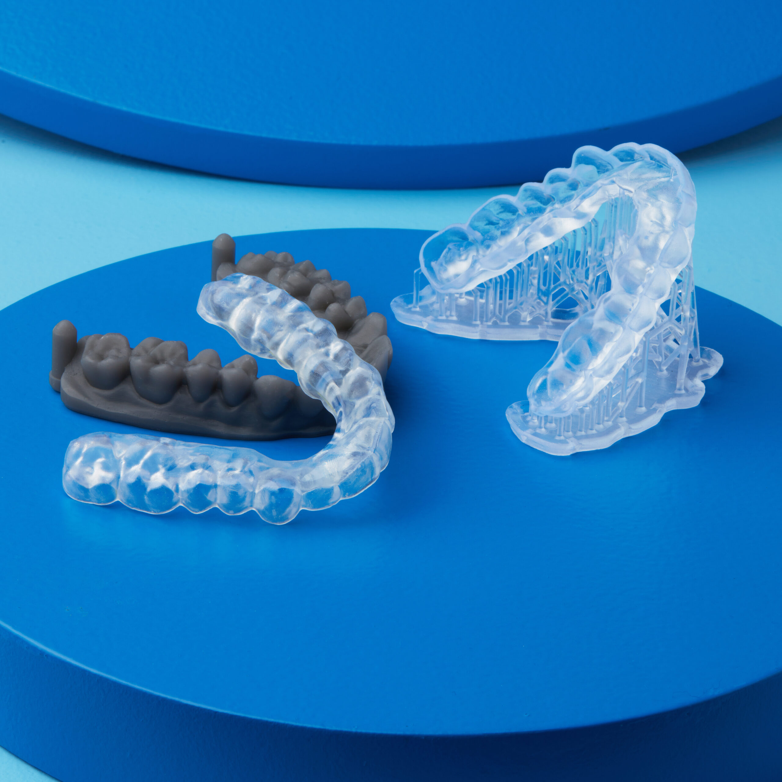 Gouttières flexibles en résine biocompatible Dental LT Comfort.